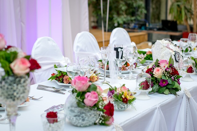 婚宴 表设置 花朵 - 上的免费照片