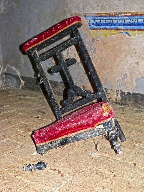 普里迪厄 教堂 软垫 - 上的免费照片