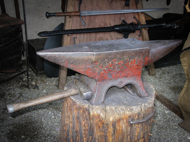 铁砧 锤子 铁匠 - 上的免费照片