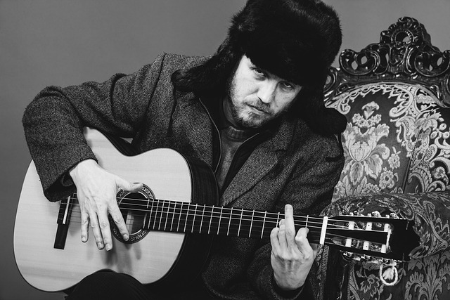 吉他 奇怪 怪异 - 上的免费照片