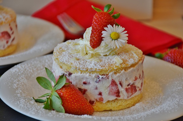 草莓 草莓挞 草莓蛋糕 - 上的免费照片