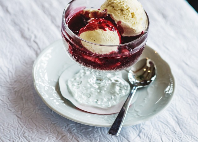 红色果冻 水果 点心 - 上的免费照片