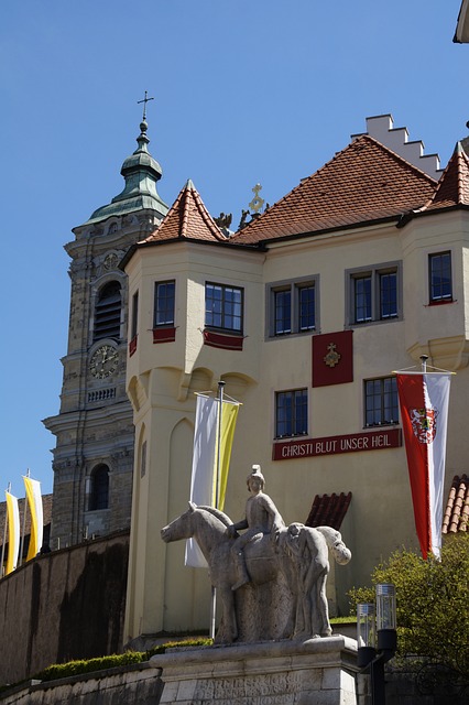 大教堂 雕像 装饰 - 上的免费照片