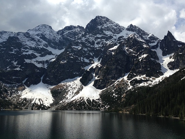 山 冬奥会 高塔特拉山区 - 上的免费照片
