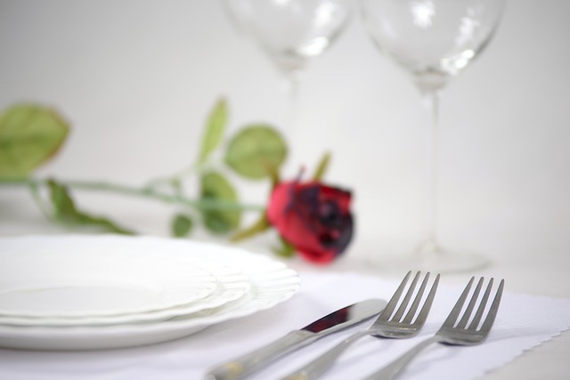 优雅的餐具 玫瑰 浪漫的 - 上的免费照片