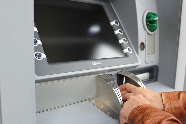Atm 英国脱欧 现金 - 上的免费照片