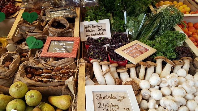 农民和地方市场 蔬菜 市场摊位 - 上的免费照片