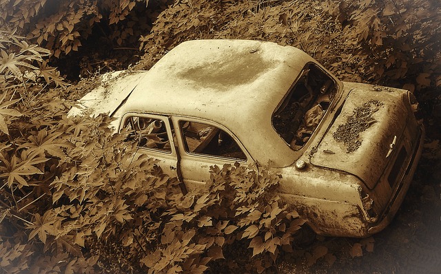 汽车 击毁 老 - 上的免费照片