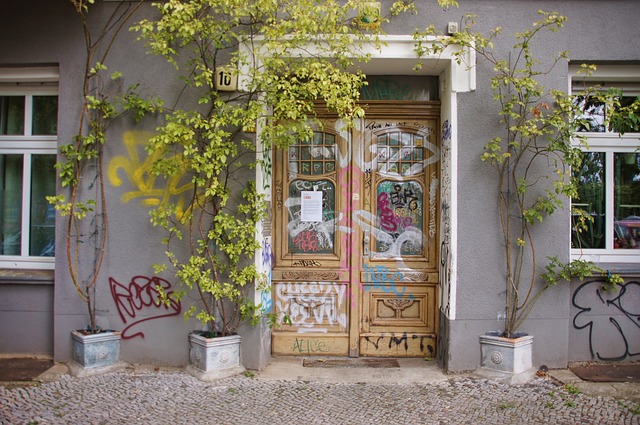 门 房墙 入口 - 上的免费照片