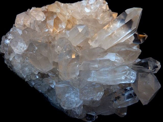 白水晶 透明至白色 宝石尖 - 上的免费照片