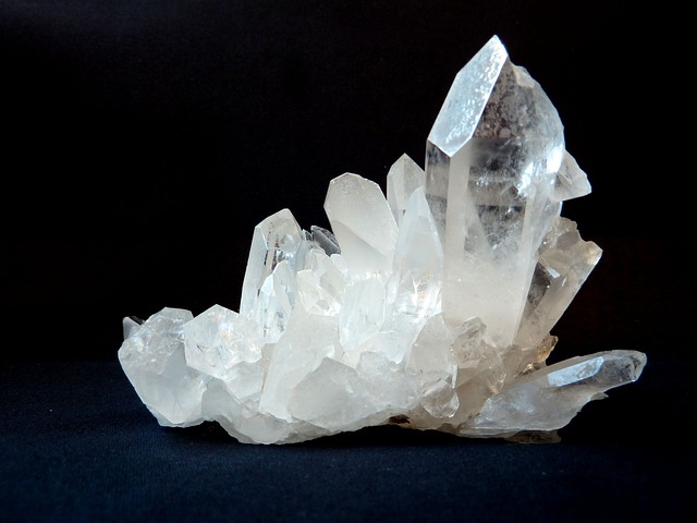 白水晶 透明至白色 宝石尖 - 上的免费照片