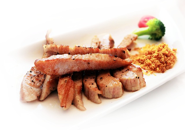 豬肉 松阪豬 鐵板料理 - 上的免费照片