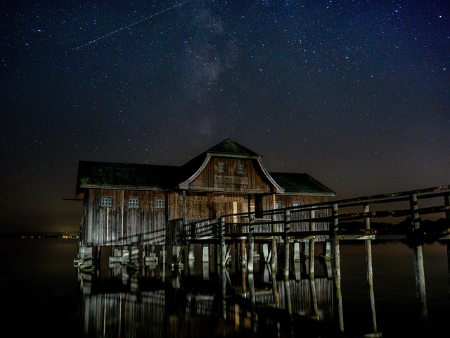 小屋 湖 天空 - 上的免费照片