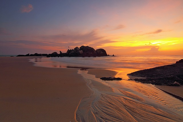 日落 海滩 沙 - 上的免费照片