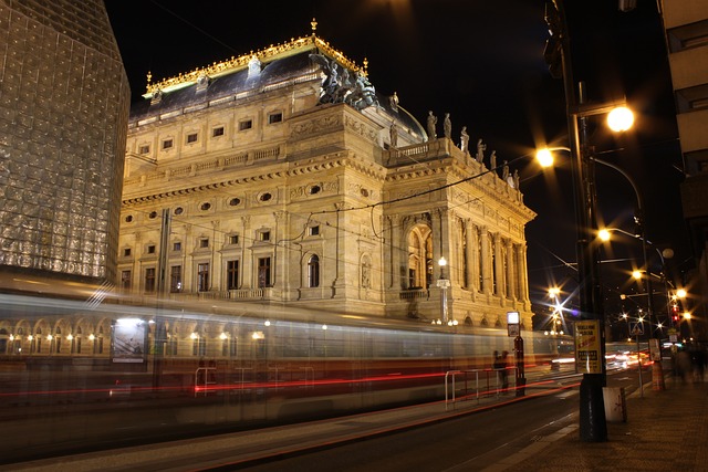 布拉格 国家大剧院 电车 - 上的免费照片
