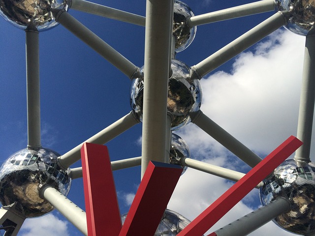 Atomium 比利时 布鲁塞尔 - 上的免费照片