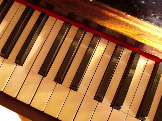 钢琴 象牙 键 - 上的免费照片