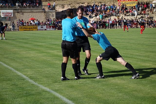 裁判员 准备 集体 - 上的免费照片