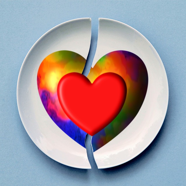 破碎的 心 爱 - 上的免费图片