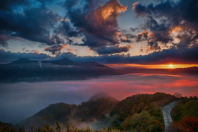云 山 日落 - 上的免费照片