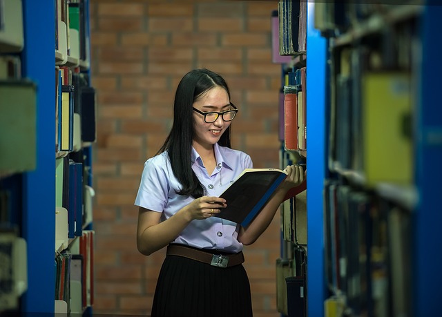 图书馆 学习 同学 - 上的免费照片