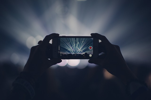 苹果手机 音乐会 灯 - 上的免费照片