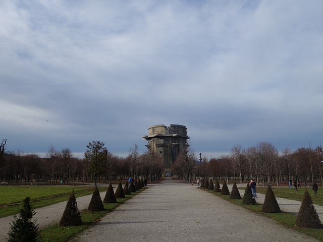 高射炮塔 奥加滕 公园 - 上的免费照片