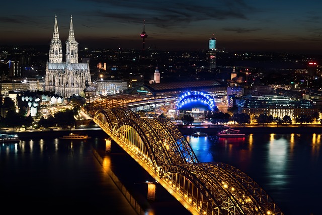 科隆大教堂 霍亨索伦大桥 河 - 上的免费照片