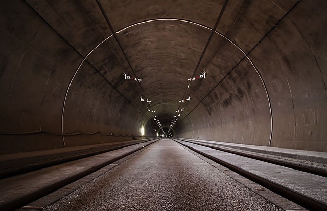隧道 具体的 路 - 上的免费照片