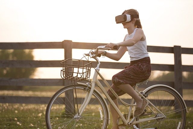 增强现实 自行车 女孩 - 上的免费照片
