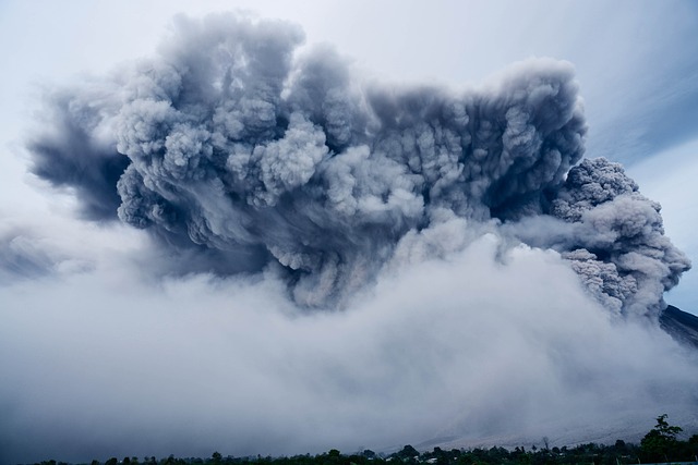 火山爆发 灰云 引人注目 - 上的免费照片