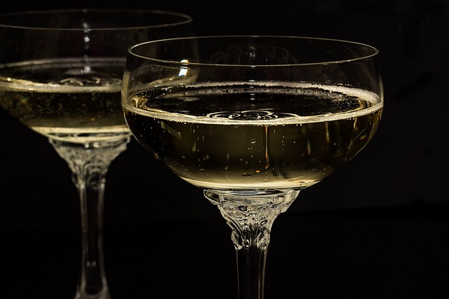 香槟杯 起泡酒 眼镜 - 上的免费照片