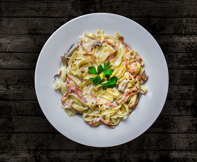 Carbonara 复活节 盘子 - 上的免费照片