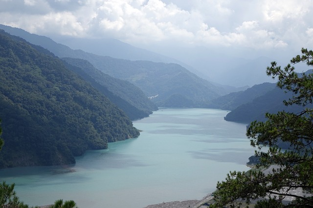 碧湖 汙泥 雲 - 上的免费照片
