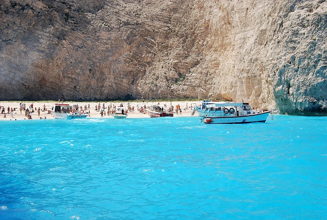 科夫 海滩 Navagio 湾 - 上的免费照片