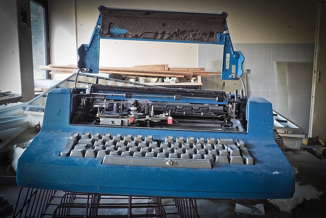 丢失的地方 办公大楼 被毁 - 上的免费照片