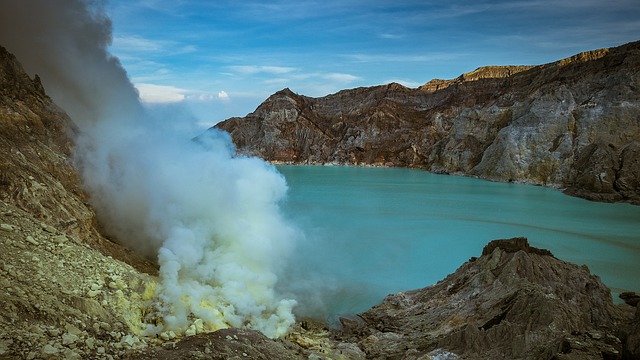 硫 火山口 湖 - 上的免费照片