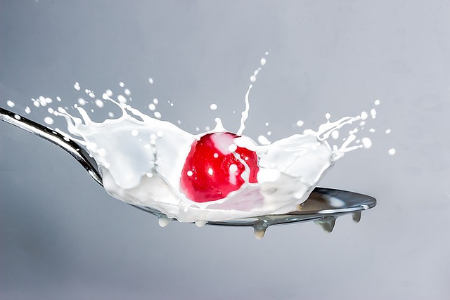 牛奶溅 牛奶 樱桃 - 上的免费照片