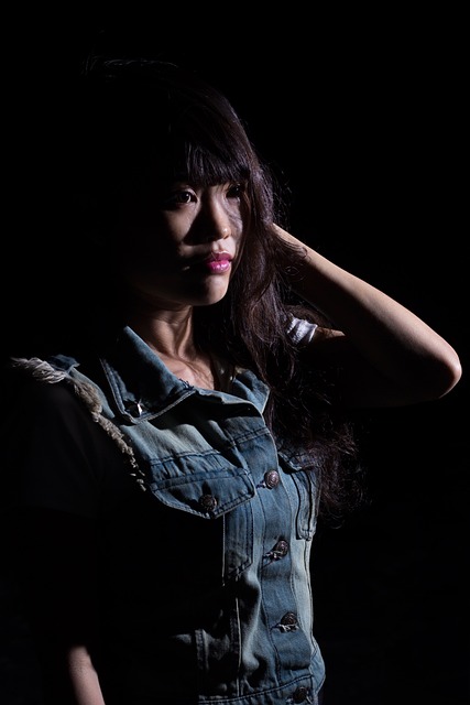 女孩 光速 闪光 - 上的免费照片