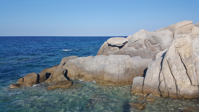 海 岩石 夏天 - 上的免费照片