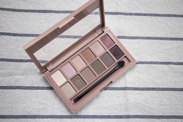 美宝莲 美妆 彩妆 - 上的免费照片