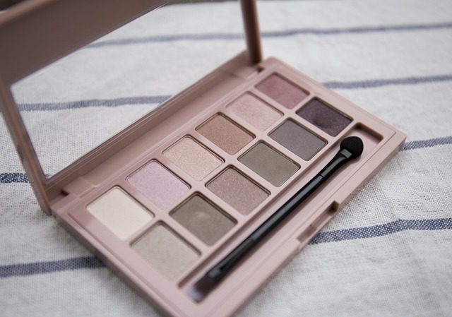 美宝莲 美妆 彩妆 - 上的免费照片