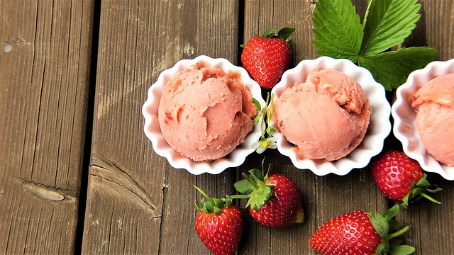 草莓冰淇淋 草莓 新鲜 - 上的免费照片