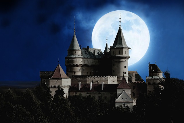月亮 城堡 满月 - 上的免费照片