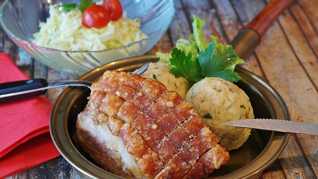 烤猪肉 烤皮 水饺 - 上的免费照片
