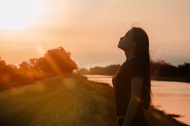 女孩 反向太阳 伤心 - 上的免费照片