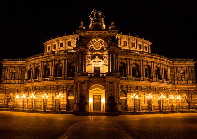 德累斯顿 感兴趣的地方 皂苷歌剧院 - 上的免费照片