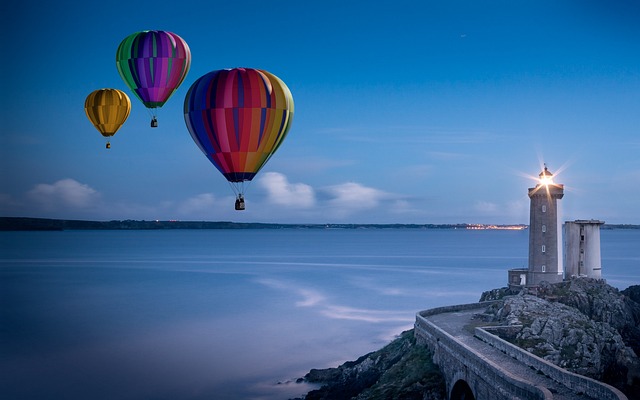 气球 乘坐热气球 灯塔 - 上的免费照片