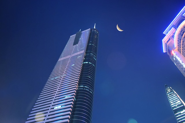 Night Building - 上的免费照片