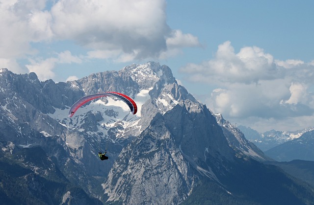 滑翔伞 阿尔卑斯山 楚格峰 - 上的免费照片